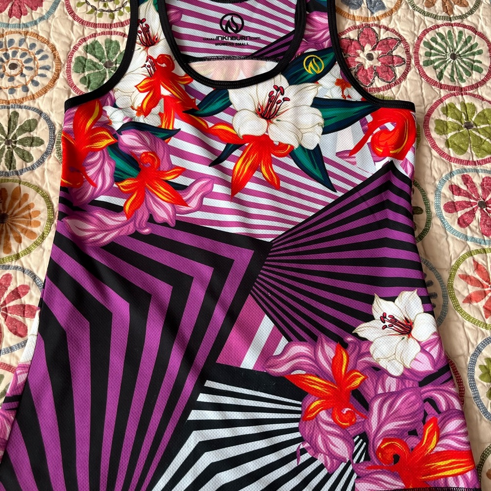INKnBURN Razzle singlet Size Small